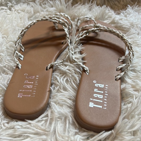 Strappy sandals - Picture 4 of 4